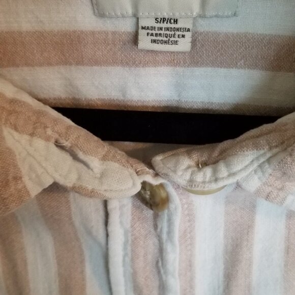 FREE add-on AE crop top - Picture 2 of 7